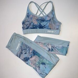 Gymshark Efflorescent Baby Blue Floral Workout Set Small